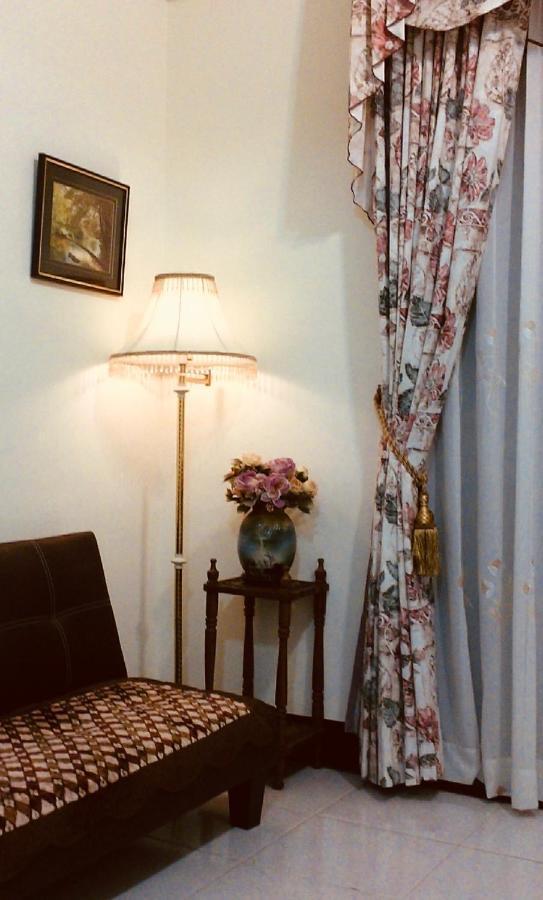 Chulu Wenxin Xiao Zhan Homestay Exterior foto